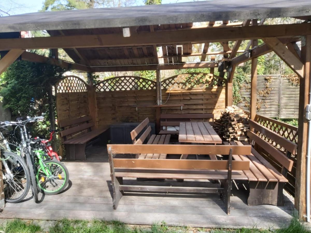Ferienwohnung Mit 123Qm Fuer 8 Personen Mit Sehr Grossem Garten, Einfache Innen-Ausstattung ライプツィヒ エクステリア 写真