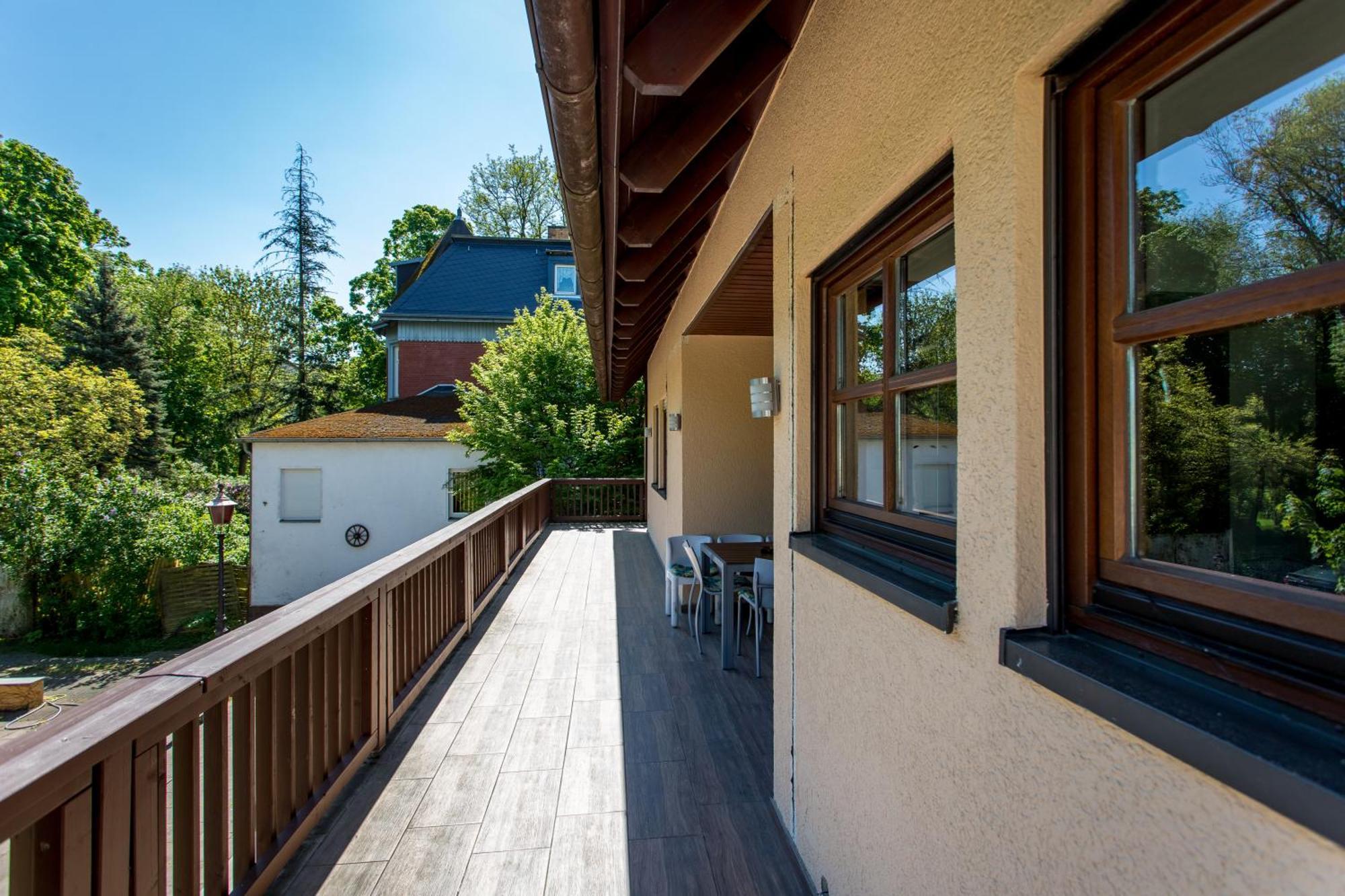 Ferienwohnung Mit 123Qm Fuer 8 Personen Mit Sehr Grossem Garten, Einfache Innen-Ausstattung ライプツィヒ エクステリア 写真