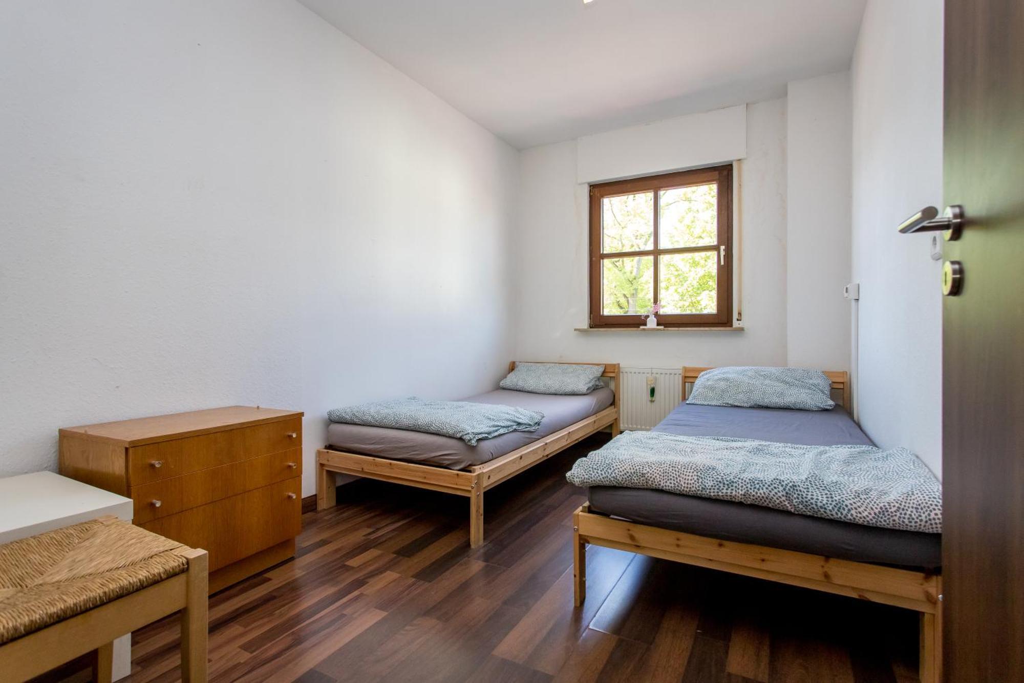 Ferienwohnung Mit 123Qm Fuer 8 Personen Mit Sehr Grossem Garten, Einfache Innen-Ausstattung ライプツィヒ エクステリア 写真